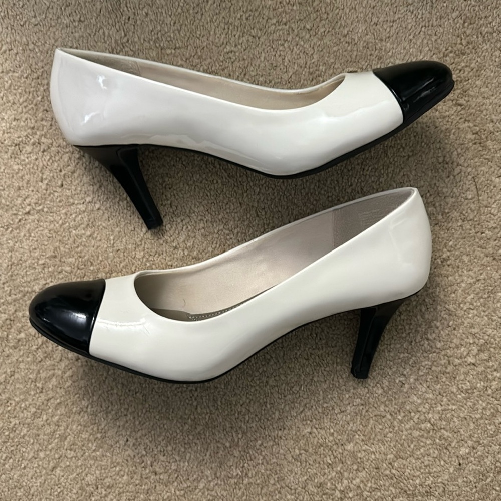 Black and white heels with extra cushion